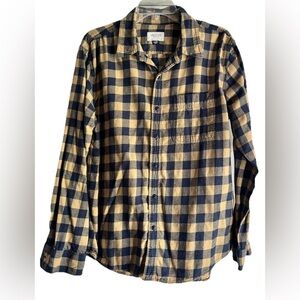 American Eagle Super Soft Navy and Beige Plaid Flannel Shirt Men’s Large